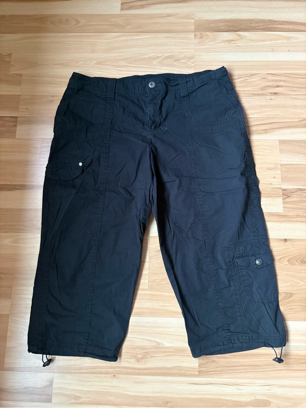 Indigo Black Cargo Capris with Utility Pockets